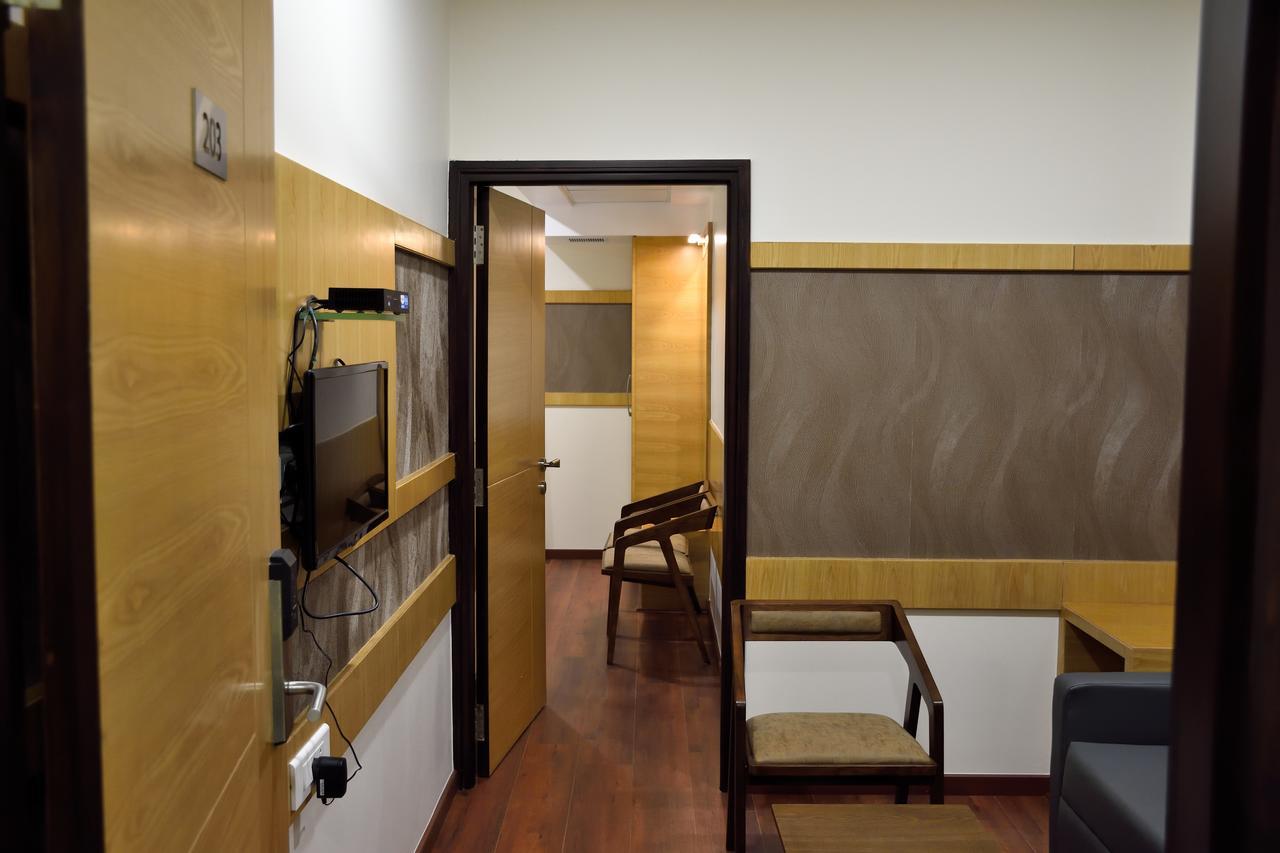 Hotel Laya Inn Ariyalur Екстер'єр фото