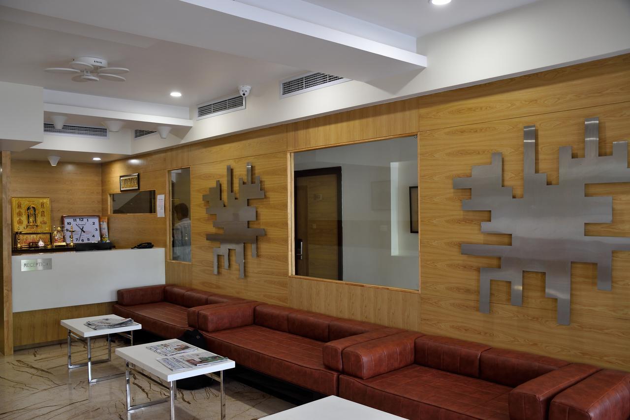 Hotel Laya Inn Ariyalur Екстер'єр фото