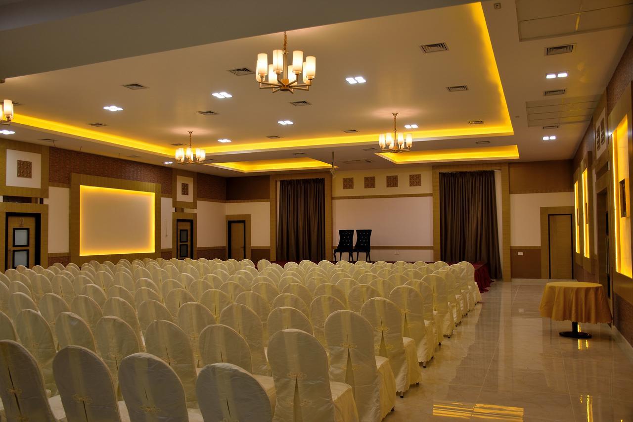 Hotel Laya Inn Ariyalur Екстер'єр фото